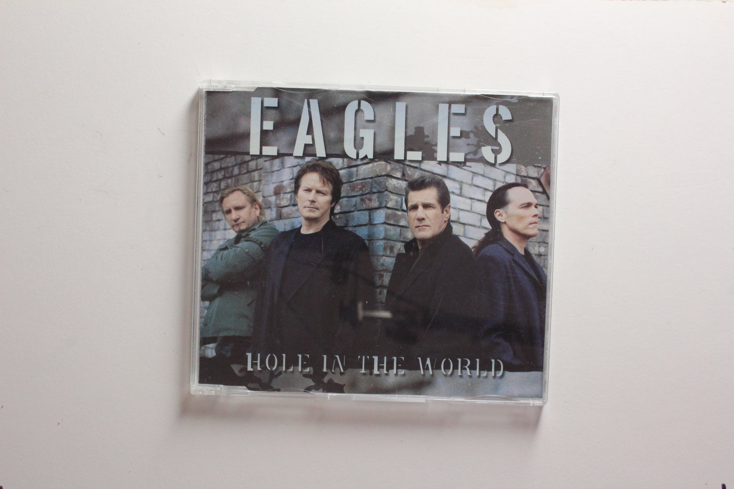 Eagles - Hole in the World (G+)